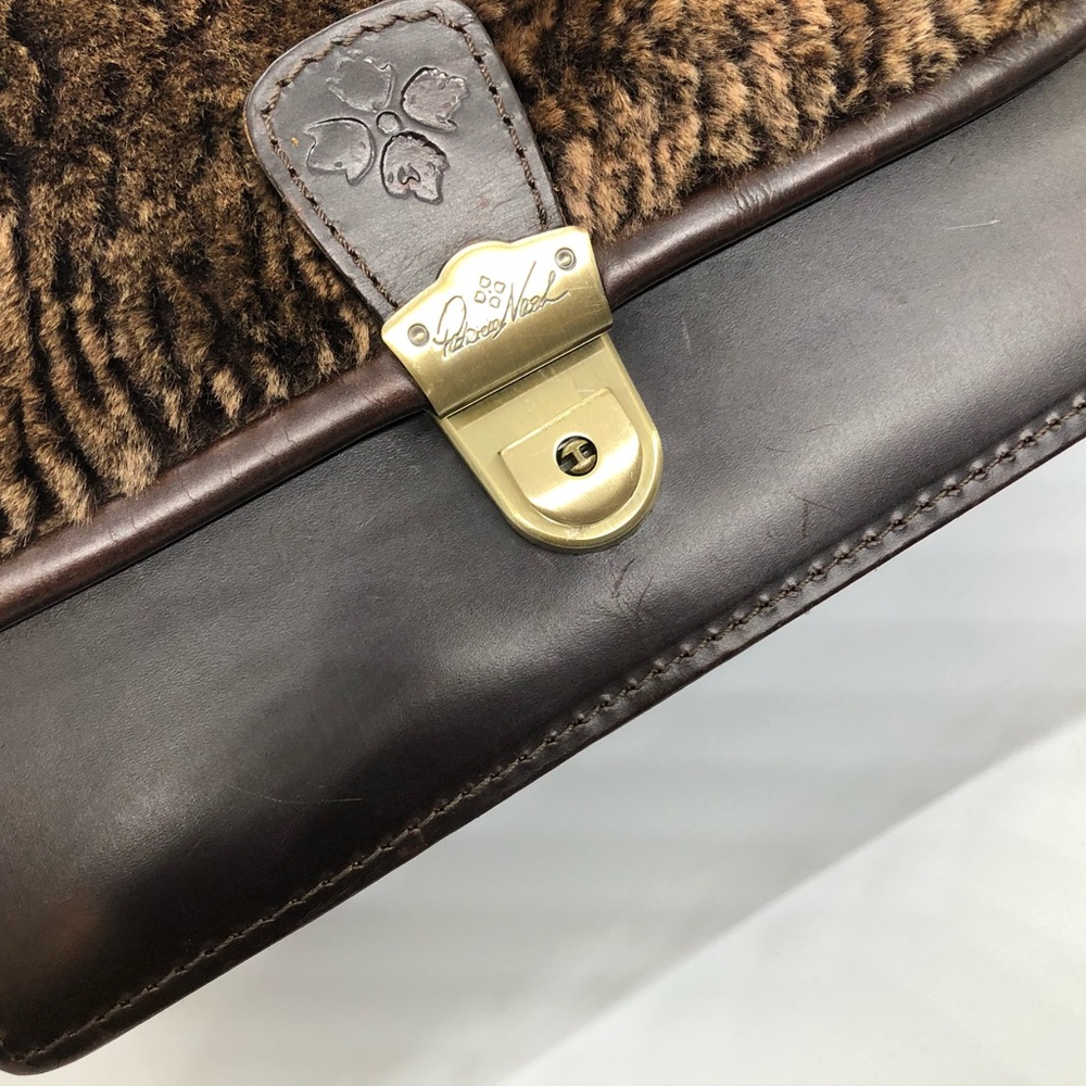 Patricia Nash Crossbody or Wristlet - Picture 6 of 9